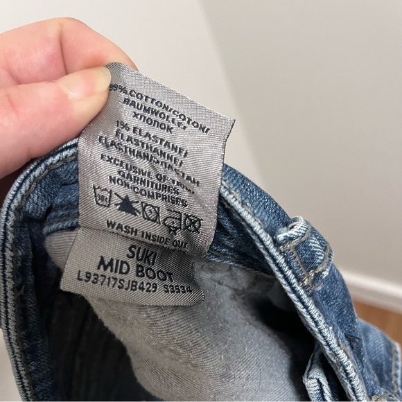 SILVER SUKI Y2K Low Rise Flap Pocket Bootcut Jeans Embellished Pocket Size 28x33 - Picture 7 of 10